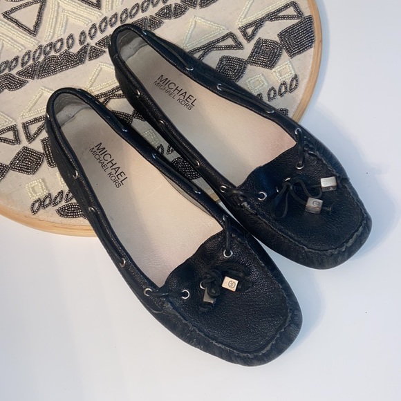 Black Michael Kors size 7 boat shoe loafer - Picture 1 of 7